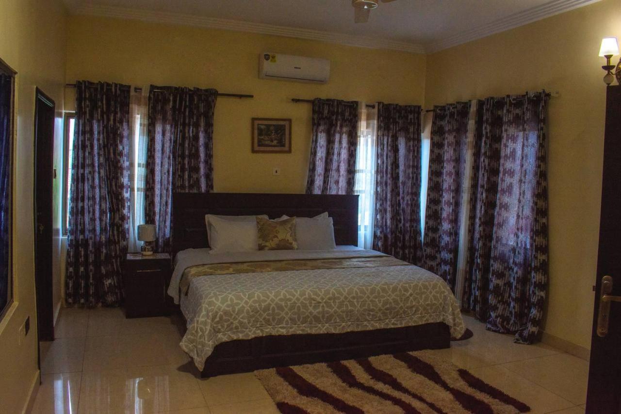 Afranasa Inn Tema Luaran gambar